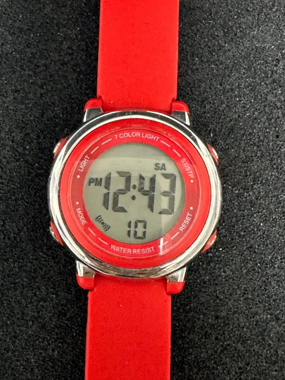 Skmei Womens Digital Watch Silver Tone Red Backlight Round New Battery 8.5